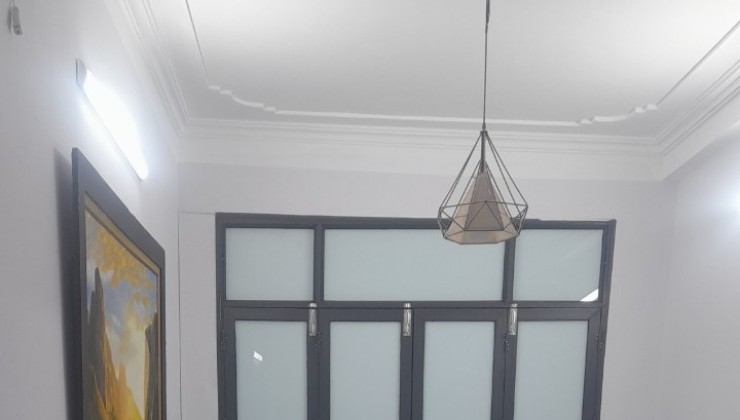 Cho thuê nhà trong ngõ Vĩnh Hưng, Hoàng Mai 28m2, 4 tầng, 2 ngủ, 2 WC, giá chỉ 8.5 Triệu